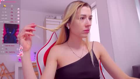 Caroline online show from 09.28.25