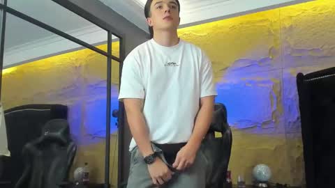 Snapshot of aslanfox_ chatting on 01.19.26 Aslan online show from 01.19.26