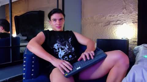 Snapshot of aslanfox_ chatting on 06.05.26 Aslan online show from 06.05.26