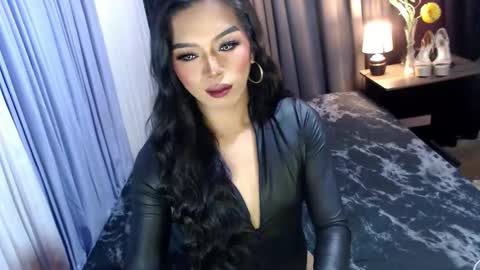 Margaux Miller online show from 10.15.25