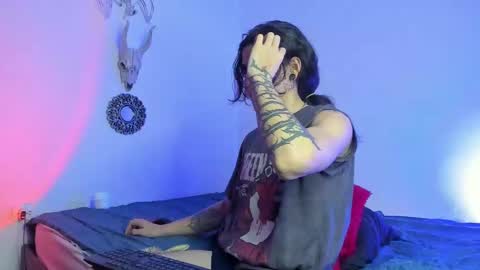 Snapshot of asmodeuszz chatting on 12.05.24 asmodeuszz online show from 12.05.24