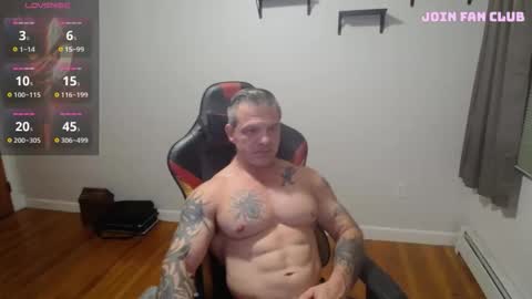 Snapshot of ass_chaser_1 chatting on 10.08.25 Ass Chaser online show from 10.08.25