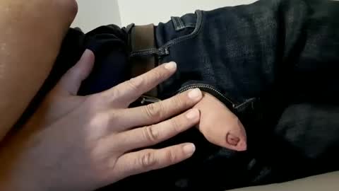 Will take commands from GuysWomenCouples etc online show from 12.30.24