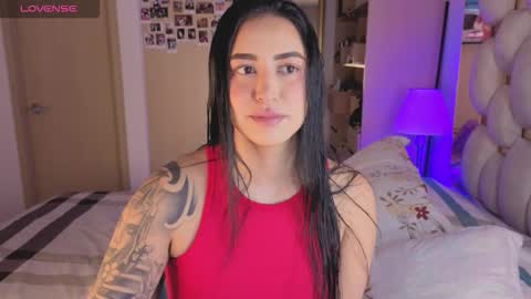 Snapshot of asshley__ chatting on 11.08.25 Ashley online show from 11.08.25