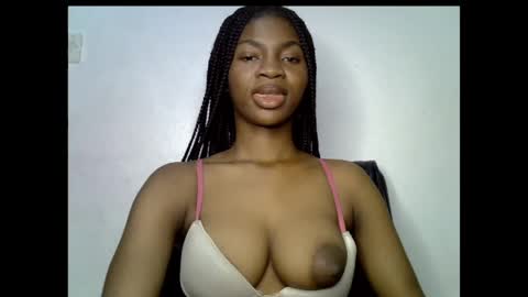 Snapshot of assy_ebony chatting on 04.27.26 Lily online show from 04.27.26