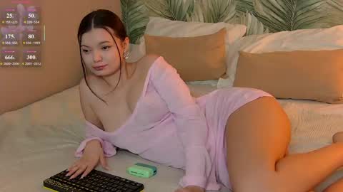 Snapshot of asterquinn chatting on 05.23.26 Aster Quinn online show from 05.23.26