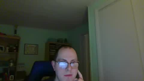 Andrew or Smiley Read the message in bold above the bio design for info on the situation. online show from 03.09.25