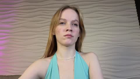 Snapshot of astra_lis chatting on 12.08.24 Astra online show from 12.08.24