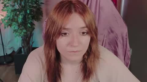 Snapshot of astra_lis chatting on 09.24.25 Astra online show from 09.24.25