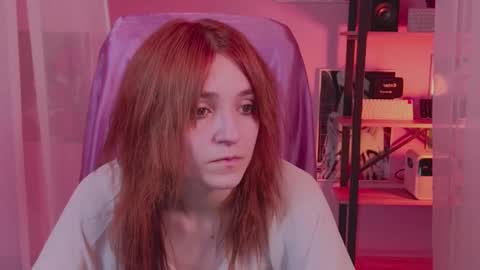 Snapshot of astra_lis chatting on 09.25.25 Astra online show from 09.25.25