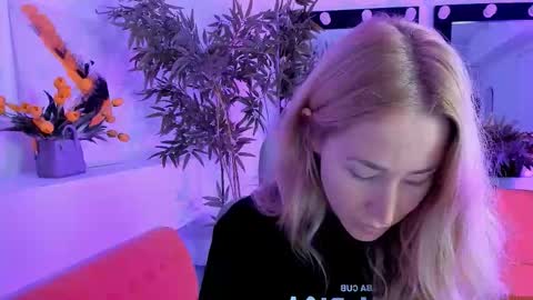 astramonroe online show from 09.17.25