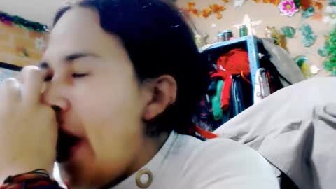 astrid_hauser66 online show from 12.17.25