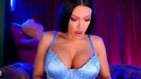 Astrid online show from 02.23.26