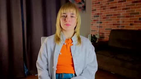 Lina online show from 04.27.26