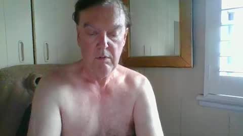 astute008 online show from 02.01.26