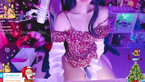 Snapshot of asuka_langleysoryu chatting on 12.26.24 Bonnie online show from 12.26.24