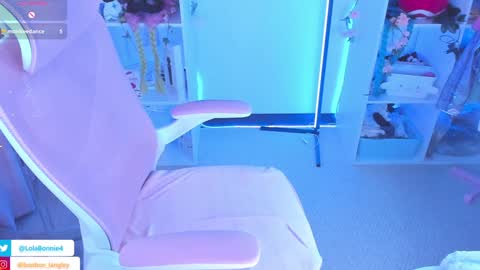 Snapshot of asuka_langleysoryu chatting on 02.03.25 Bonnie online show from 02.03.25