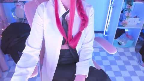 Snapshot of asuka_langleysoryu chatting on 03.12.25 Bonnie online show from 03.12.25