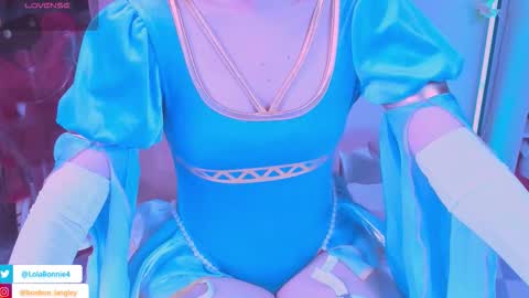 Snapshot of asuka_langleysoryu chatting on 09.10.25 Bonnie online show from 09.10.25