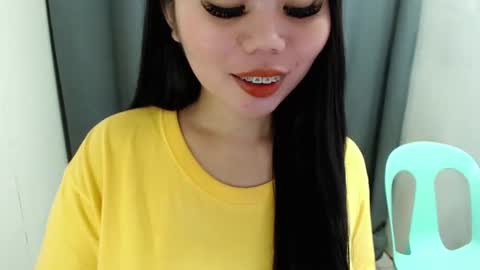 Snapshot of asuna_charming chatting on 04.22.26 asuna_charming online show from 04.22.26