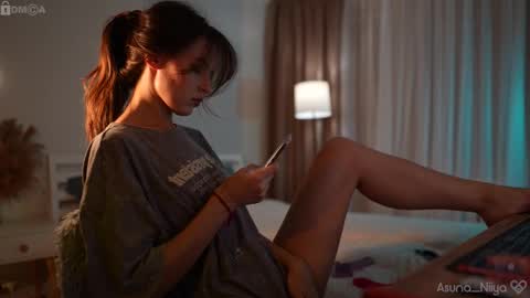 Asuna Niiya - online show from 10.11.25