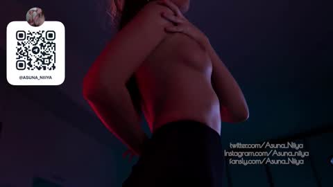 Asuna Niiya - online show from 11.23.25