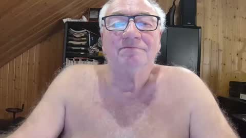 Snapshot of asusandy chatting on 02.01.26 asusandy online show from 02.01.26
