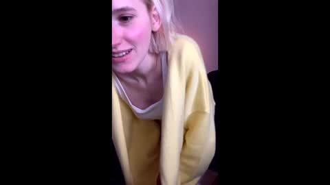 Snapshot of asya_new chatting on 09.13.25 asya_new online show from 09.13.25