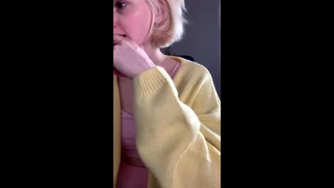 Snapshot of asya_new chatting on 09.18.25 asya_new online show from 09.18.25