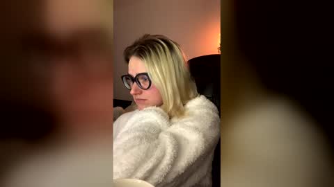 Snapshot of asya_new chatting on 01.15.26 asya_new online show from 01.15.26