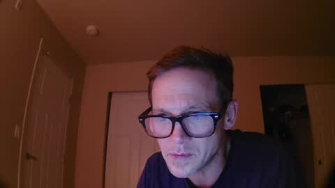Snapshot of asylem06 chatting on 07.27.26 asylem06 online show from 07.27.26