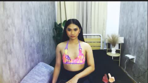 atashakendall online show from 02.20.26