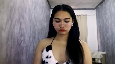 atashakendall online show from 03.15.26