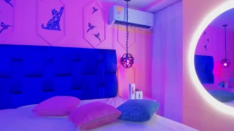 Snapshot of atenea_cute21 chatting on 03.04.25 Athenea online show from 03.04.25