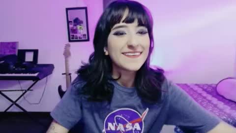 Snapshot of atenea_dragon__ chatting on 03.15.26 Atenea online show from 03.15.26