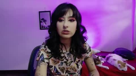 Snapshot of atenea_dragon__ chatting on 04.04.26 Atenea online show from 04.04.26