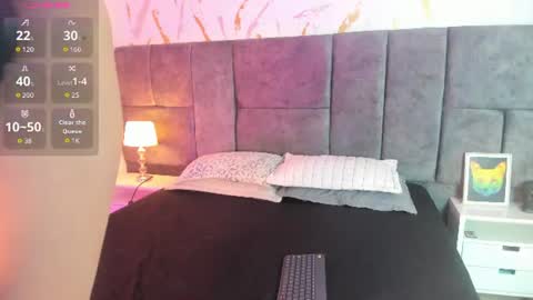 Snapshot of atenea_velle chatting on 06.10.26 atenea velle online show from 06.10.26