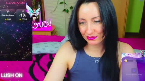 Snapshot of athena_starry chatting on 02.03.25 athena starry online show from 02.03.25