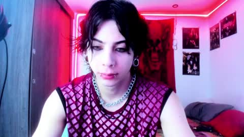 Snapshot of atheneoo_ chatting on 12.28.24 athenauwu online show from 12.28.24