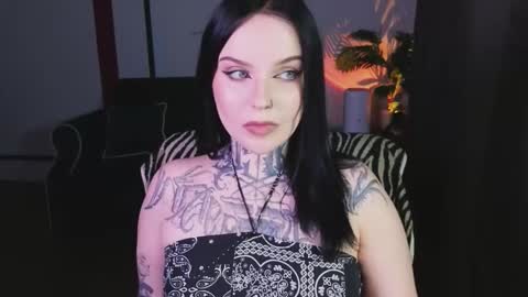 Snapshot of atomic_ketchup chatting on 01.06.26 online every day between 10am-23pm online show from 01.06.26