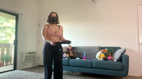atomicfemboy02 online show from 01.08.25