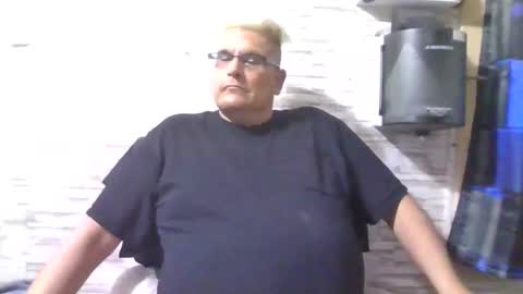 A online show from 02.06.25