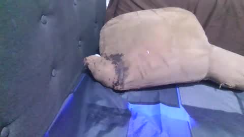 Snapshot of atr2424293280 chatting on 11.12.25 A online show from 11.12.25