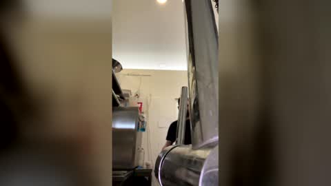 attila19894 online show from 04.21.26