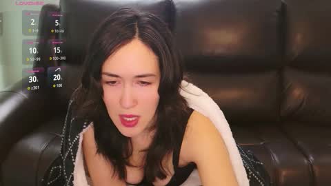 Snapshot of audradeer chatting on 11.17.25 audradeer online show from 11.17.25