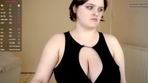 Audrey Jacq online show from 12.19.25