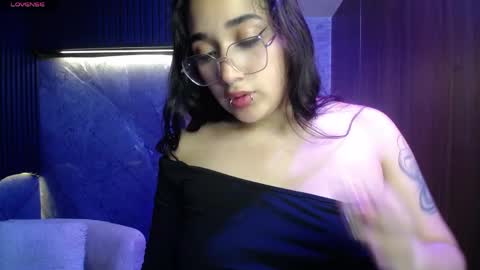 aura_cute_ online show from 03.27.26