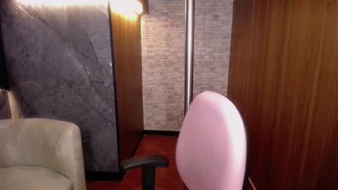 aura_cute_ online show from 03.28.26