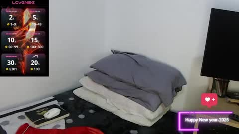 Snapshot of aurafuego chatting on 04.10.26 Auro online show from 04.10.26