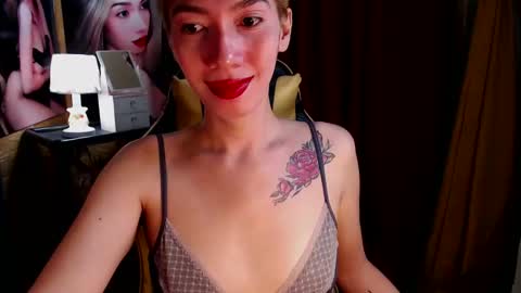 Miss awra online show from 12.24.24